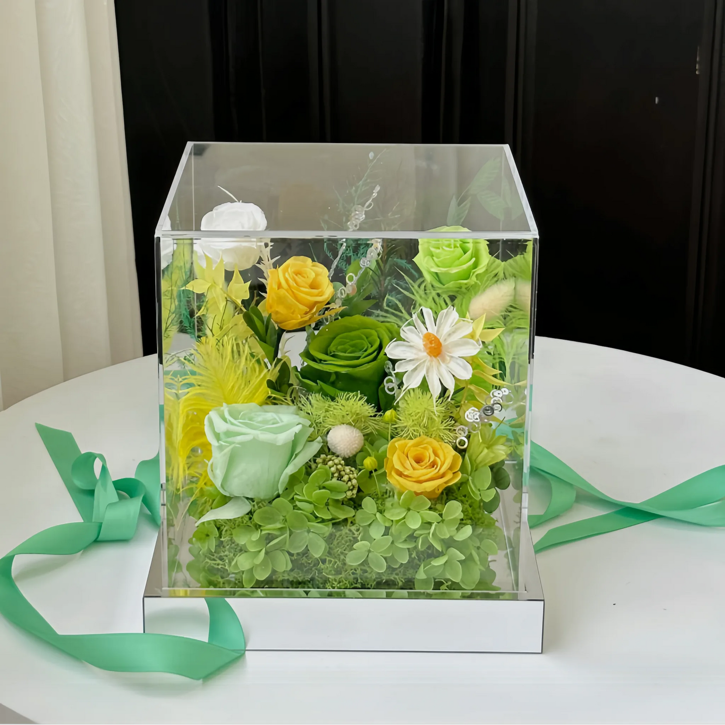 LULU ROSÉE Lime Spring Preserved Flower Box Top View, Green Floral Decor