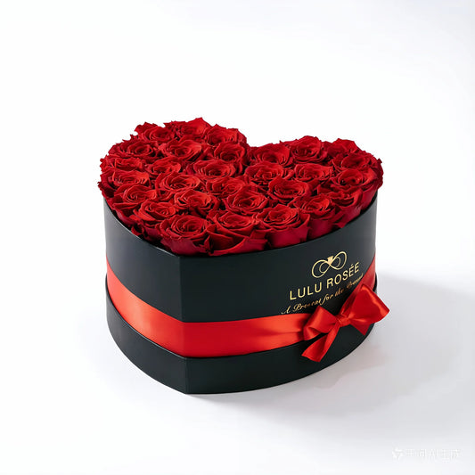 LULU ROSÉE large heart box red roses black classic box on white background