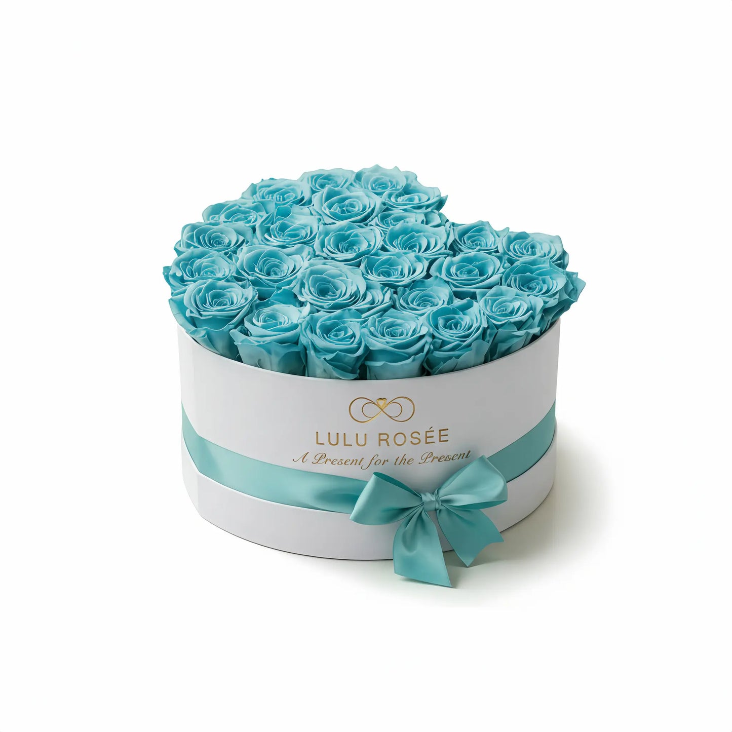 LULU ROSÉE large heart box tiffany blue white classic on a white background 
