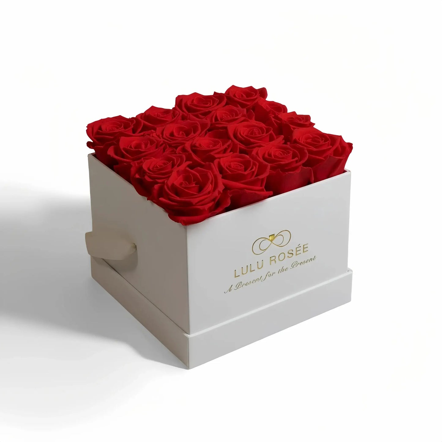 LULU ROSÉE medium square box red roses white classic box on white background