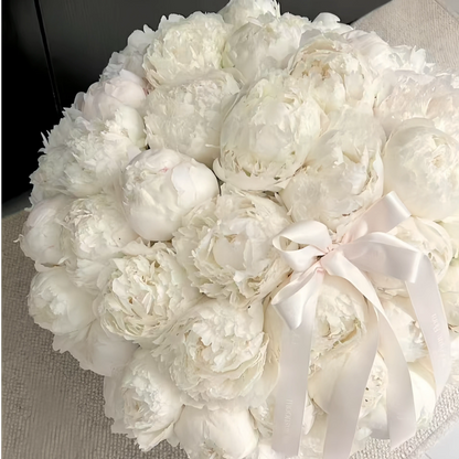 Moonlight Peony Round Box