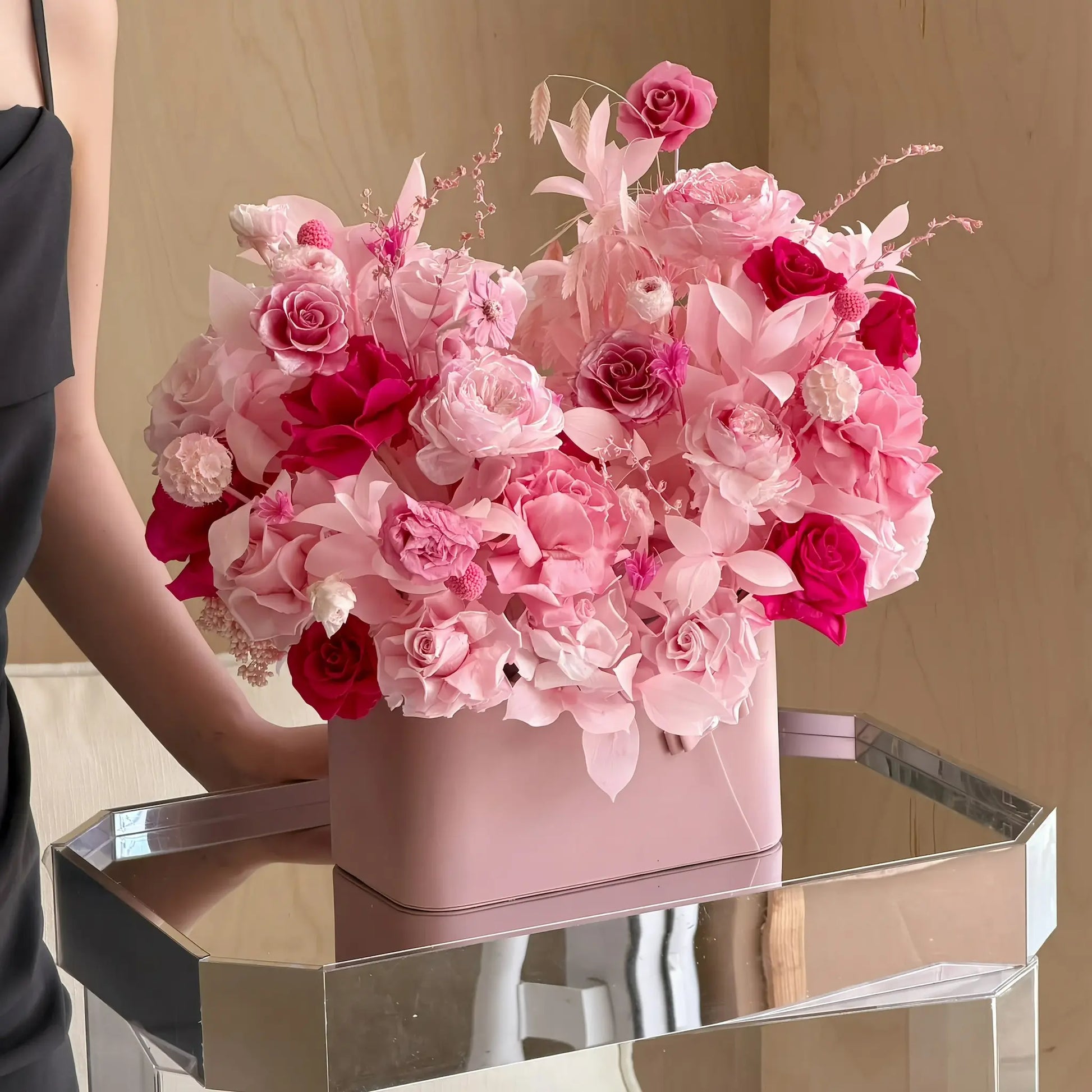 LULU ROSÉE Blush Pink Parisian Bloom Garden Preserved Flower Box, Lush Rose & Hydrangea Bouquet